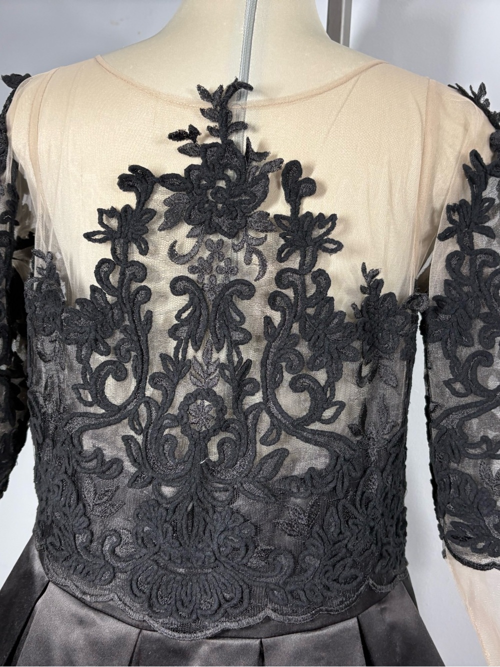 Black Lace Illusion Peplum Blouse - Picture 9 of 14